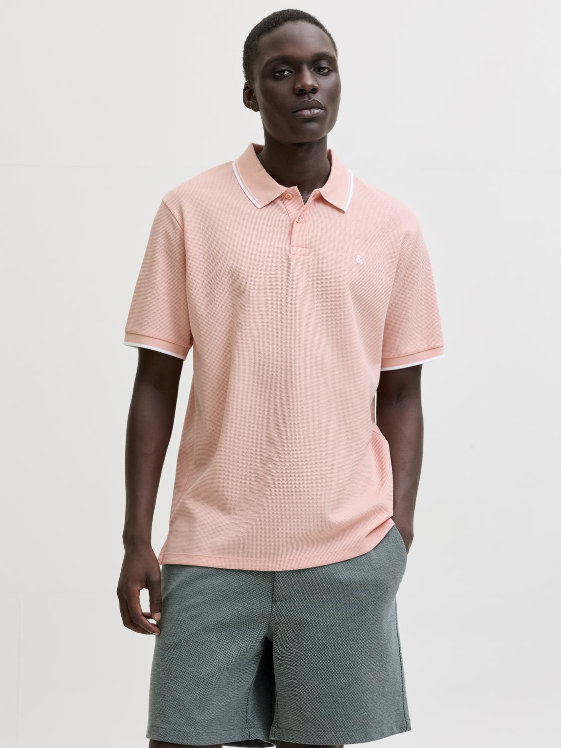 model_shot-front